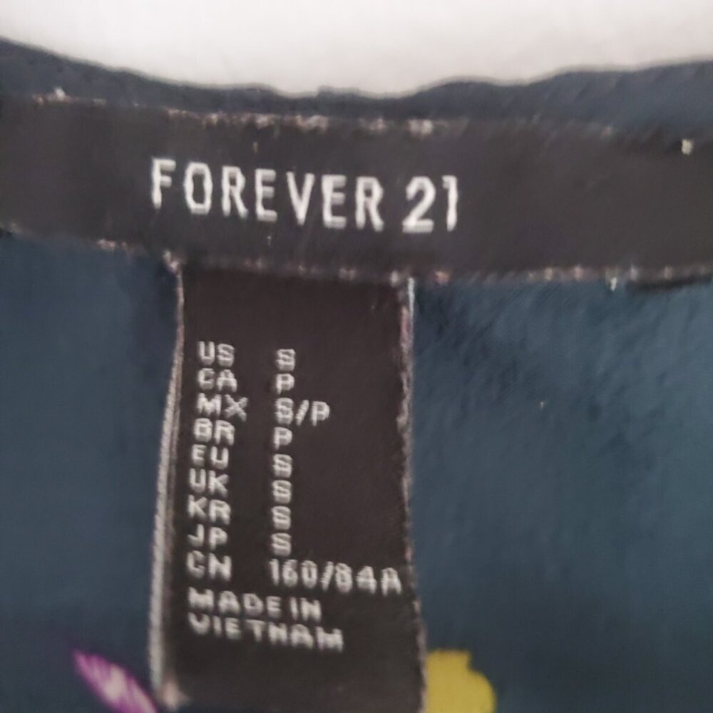 Forever 21  Flora print  Cropped Kimono  top - Picture 4 of 6